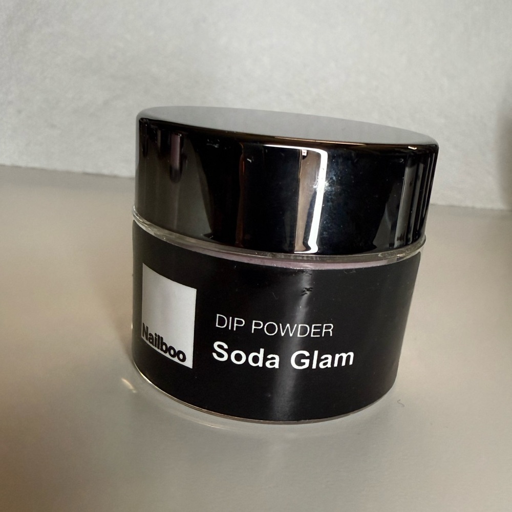 Nailboo Soda Glam dip powder